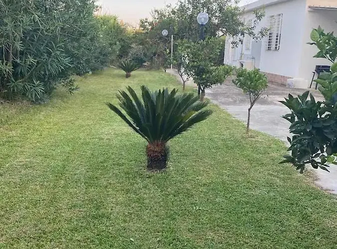Anna Сasa de vacaciones Ispica